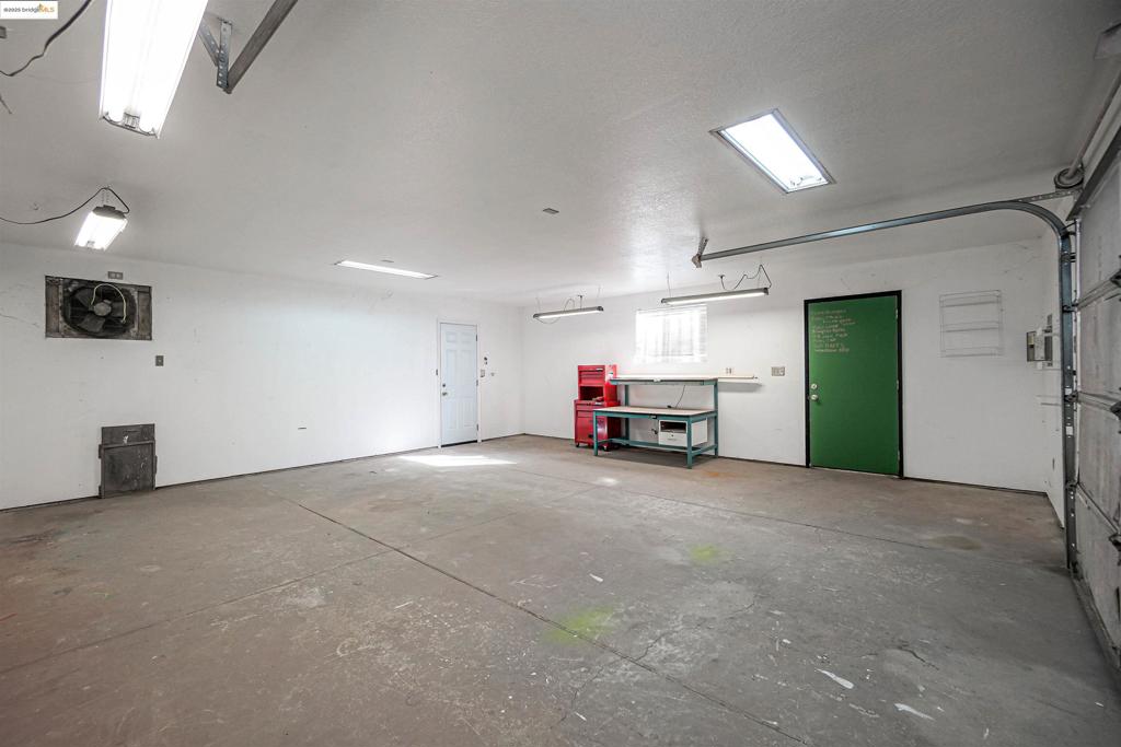 BLOSSOM HILL - Residential