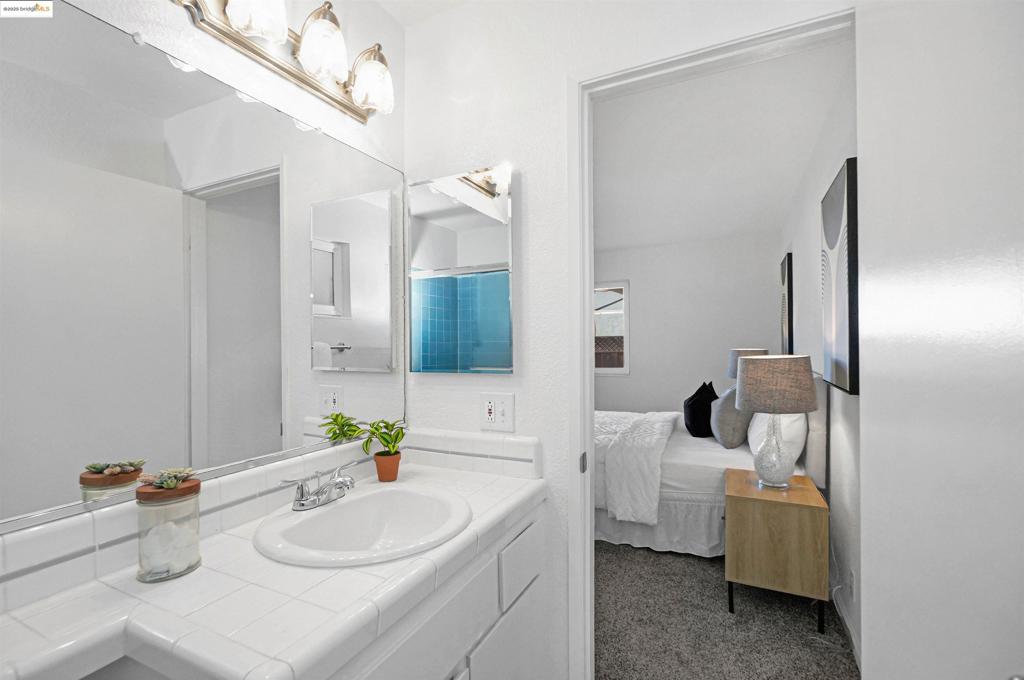 BLOSSOM HILL - Residential