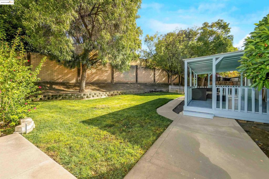 BLOSSOM HILL - Residential