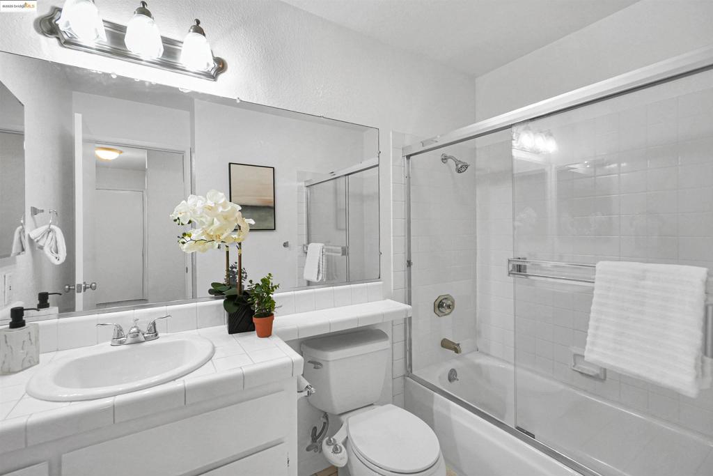 BLOSSOM HILL - Residential