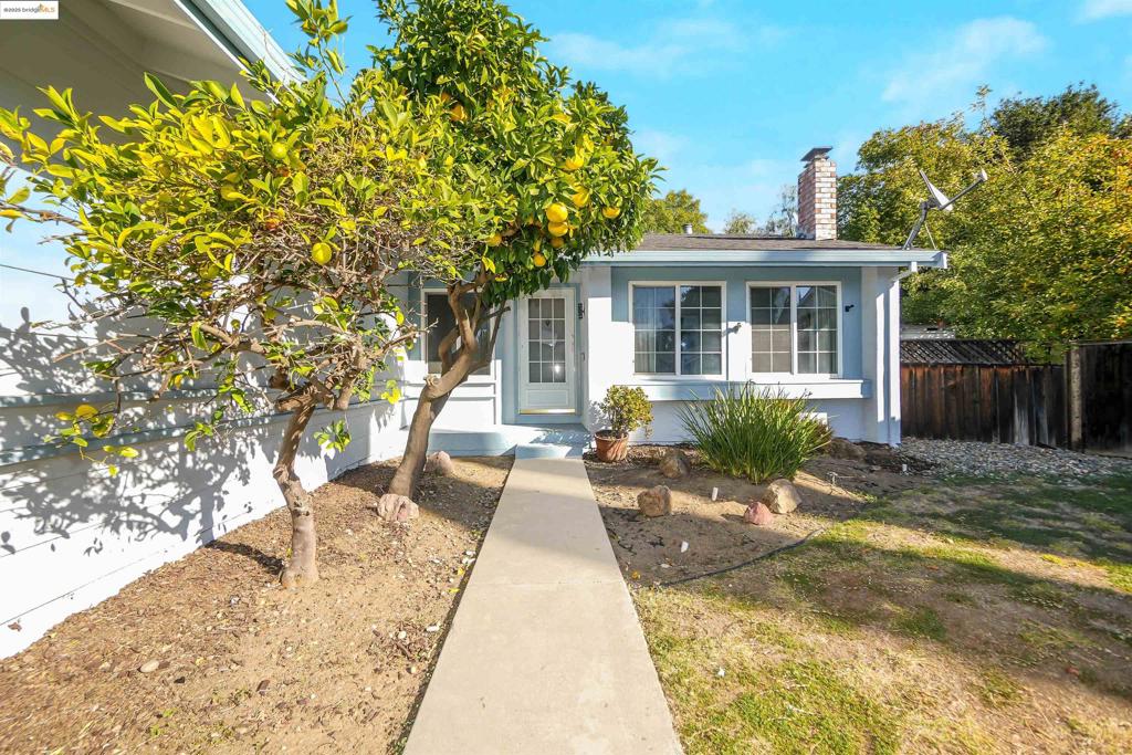 BLOSSOM HILL - Residential