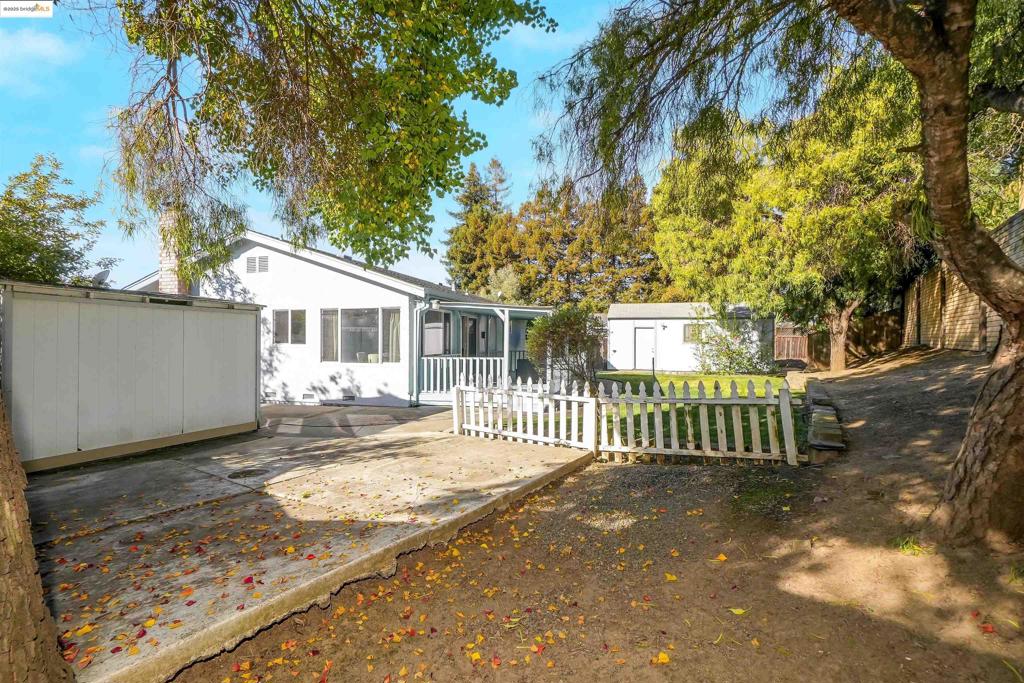 BLOSSOM HILL - Residential