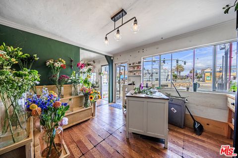 Tiny photo for 10872 Venice Boulevard, Culver City, CA 90232 (MLS # 26829319)