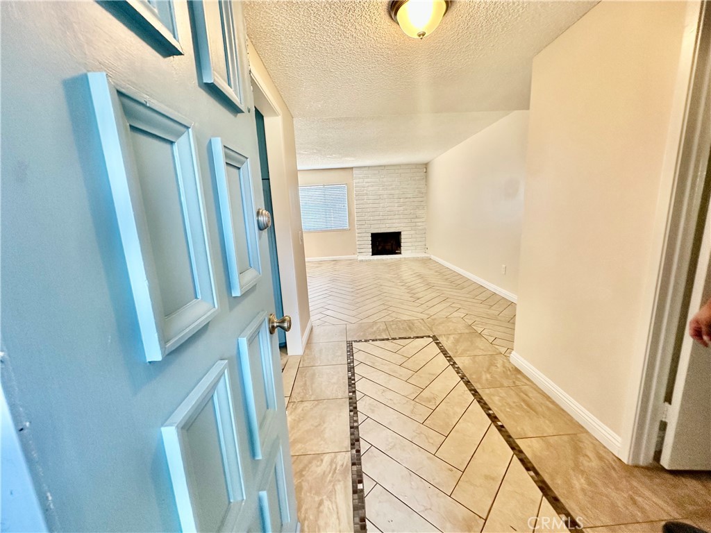 220 W Blaine Street