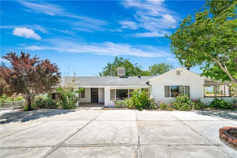 Photo of 4150 W Avenue D8, Lancaster, CA 93536 (MLS # SR26105012)