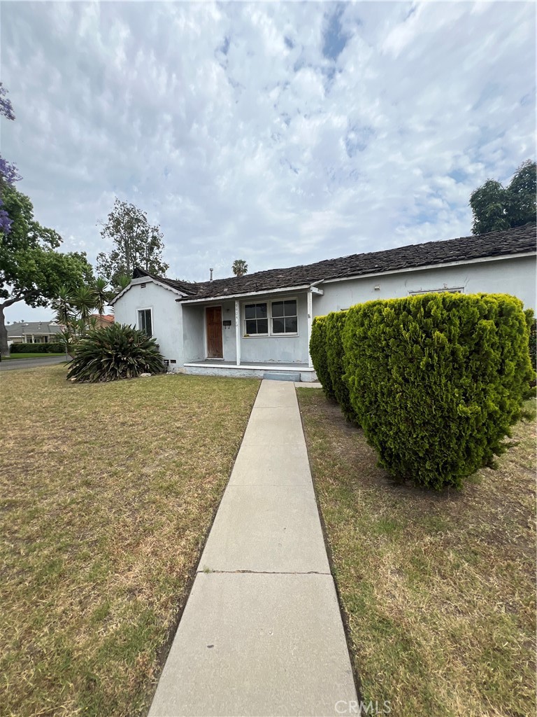 9904 Rives Avenue