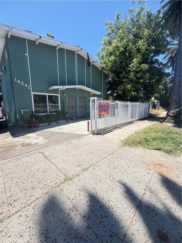 14642 Calvert