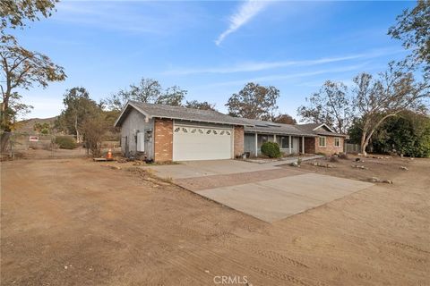 Photo of 2737 Bronco Ln, Norco, CA 92860 (MLS # IV25260766)
