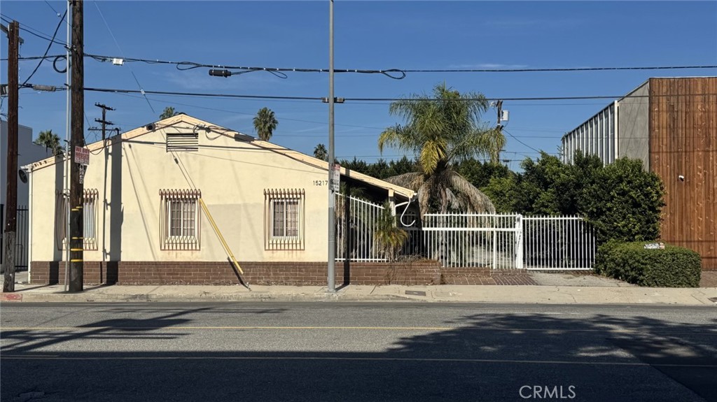15217 Burbank Boulevard