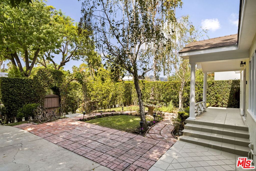 720 N Ogden Drive