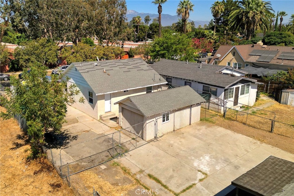 125 N Date Avenue