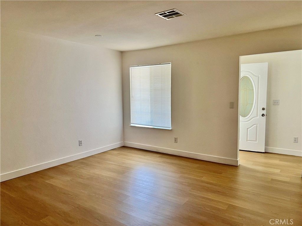 Photo of 44333 Albeck Ave, Lancaster, CA 93536 (MLS # SB25254963)