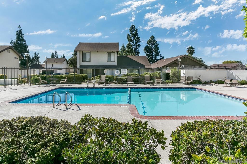 Paradise Hills - Residential