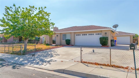 Photo of 479 W Carter ST, Rialto, CA 92376 (MLS # CV26207789)
