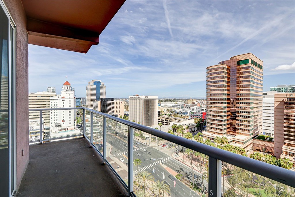 388 E Ocean Boulevard 1614