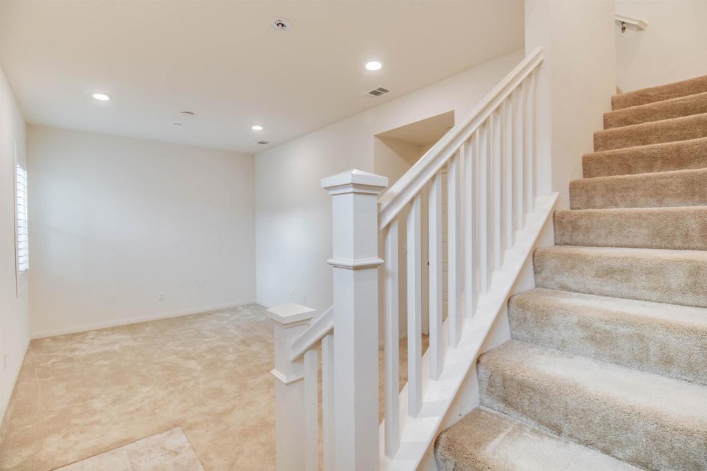 6012 Village Center Loop Rd 35