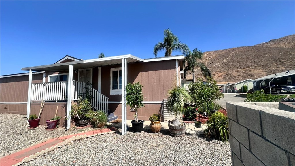 Welcome to 3700 Quartz Canyon Rd! This beautifully maintained mobile home offers 1,568 sq ft of living space and is perfectly situated on a desirable corner lot right next to guest parking for extra convenience.
Step inside and you’ll find a newly remodeled kitchen featuring modern finishes, plenty of cabinet space, and an open layout that flows seamlessly into the dining and living areas — perfect for family gatherings or entertaining guests.
The home offers a spacious primary suite with a private bath, two additional bedrooms, and a second full bathroom. Large windows bring in natural light throughout, making the home bright and inviting.
Outside, the corner lot provides added privacy and space to enjoy. Located in a welcoming community with easy access to local shops, schools, and freeways, this home combines comfort and convenience in one great package.