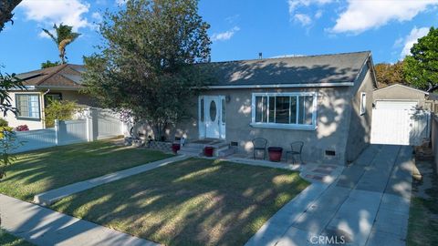 6172 Dunrobin Ave. Lakewood CA 90713