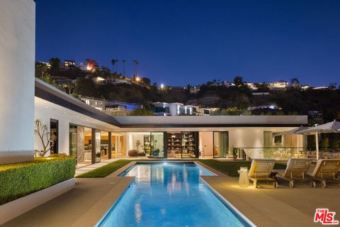 1877 Rising Glen Road Los Angeles CA 90069