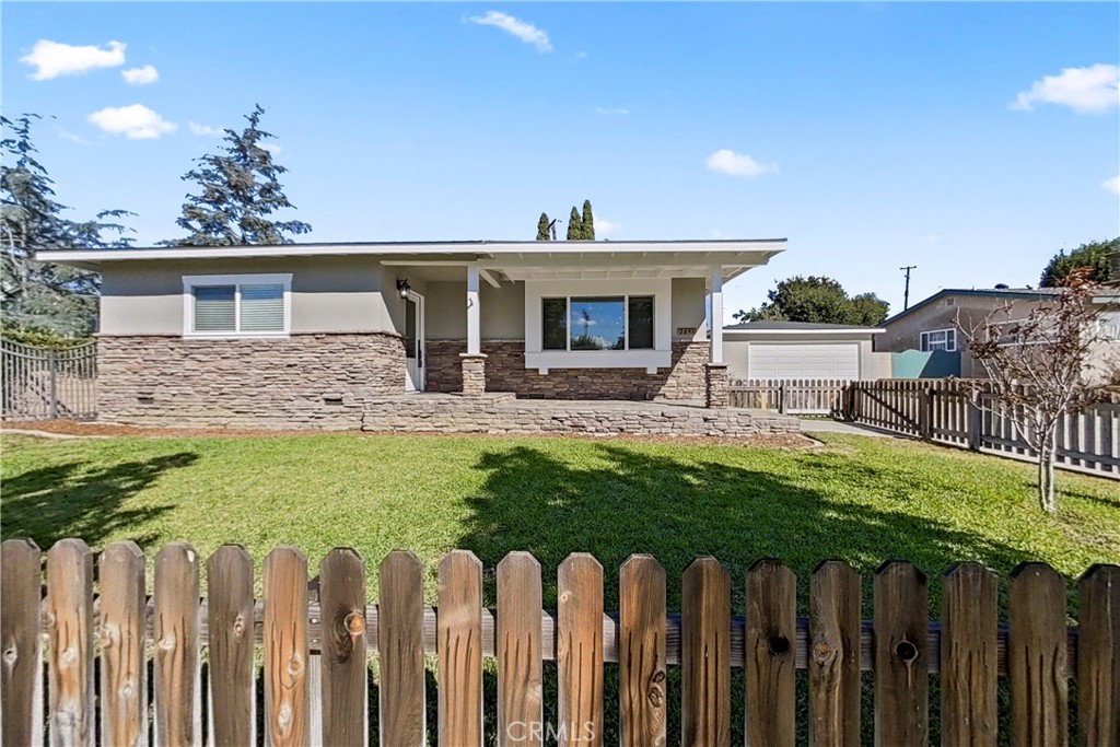 2641 Stanton
