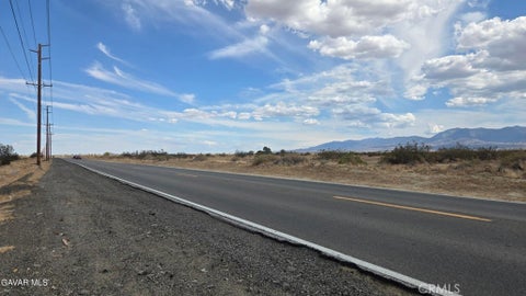 Photo of 0 Palmdale Blvd vicinity 117th St E, Littlerock, CA 93543 (MLS # SR26191376)