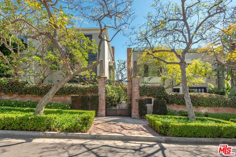 Photo of 8726 Shoreham Drive #A, West Hollywood, CA 90069 (MLS # 26790219)