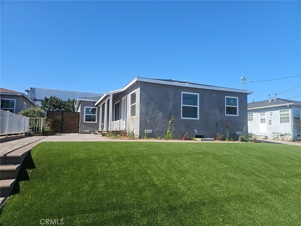 1551 Del Amo Boulevard