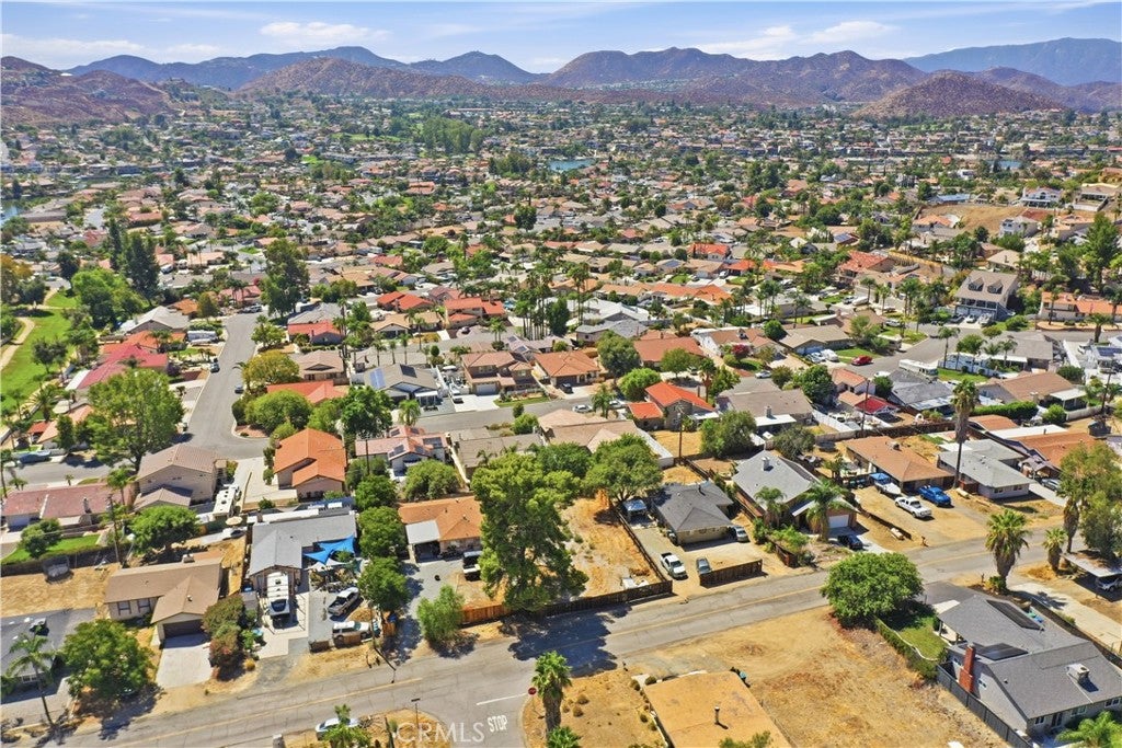 44 Vista Way