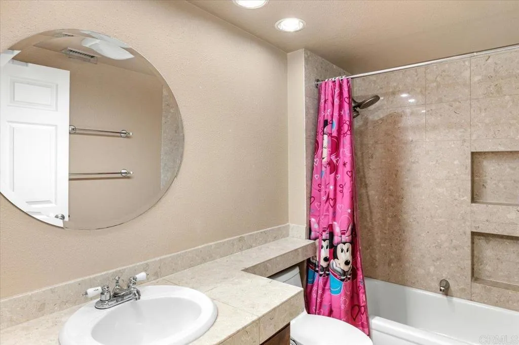 San Diego, California 92128, United States, 2 Bedrooms Bedrooms, ,2 BathroomsBathrooms,Residential,Active,234522