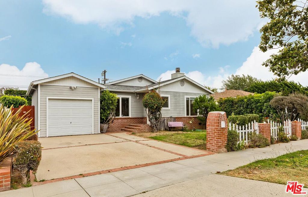 Properties 2 3634 Meier Street