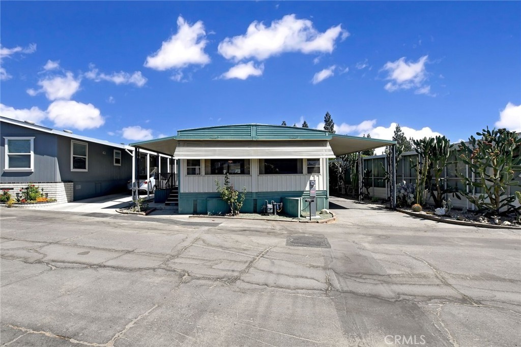 840 Foothill Blvd. 99
