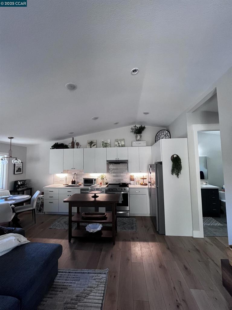 TICEVALLEY - Residential Lease
