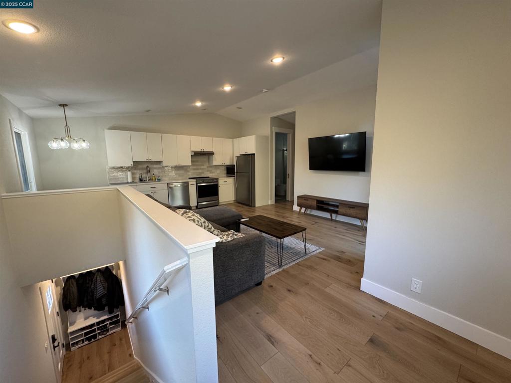 TICEVALLEY - Residential Lease