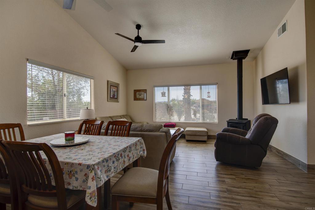 3302 Swinging V Road