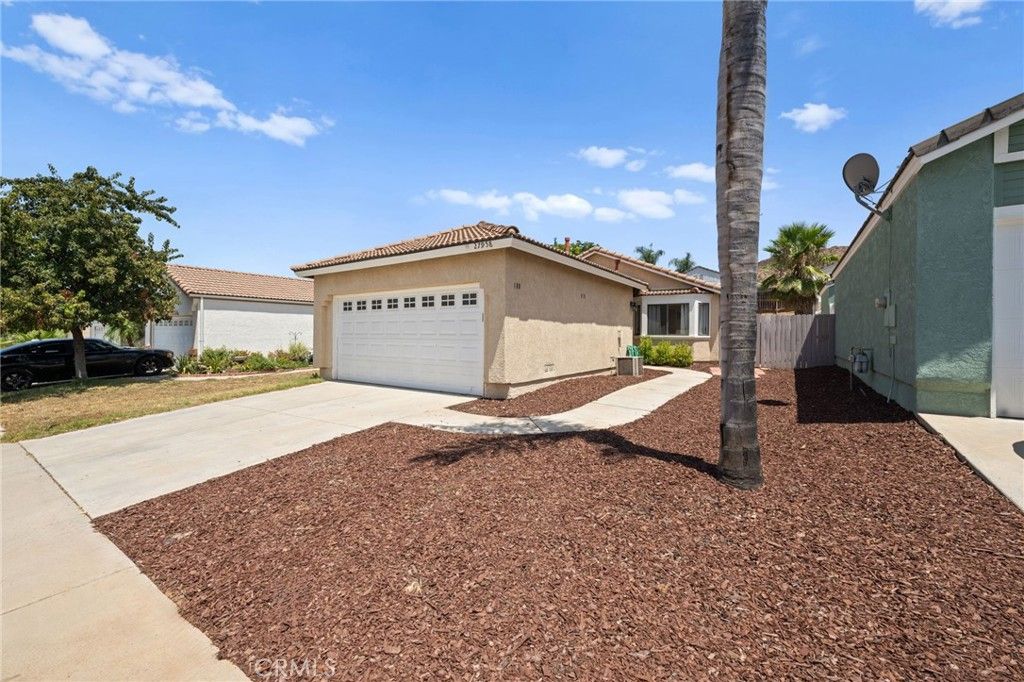 Photo of 27958 Cactus Flower Dr, Menifee, CA 92585 (MLS # SW26072390)
