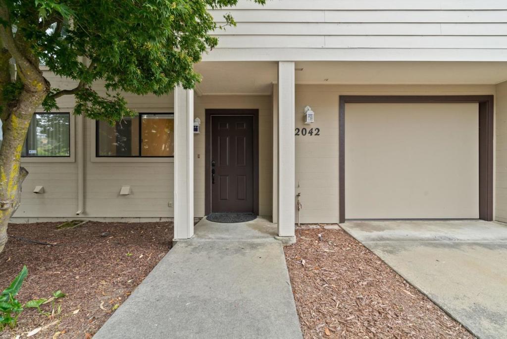 2042 Bobwhite Lane