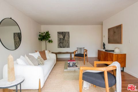 Photo of 608 Idaho Avenue #6, Santa Monica, CA 90403 (MLS # 26723261)