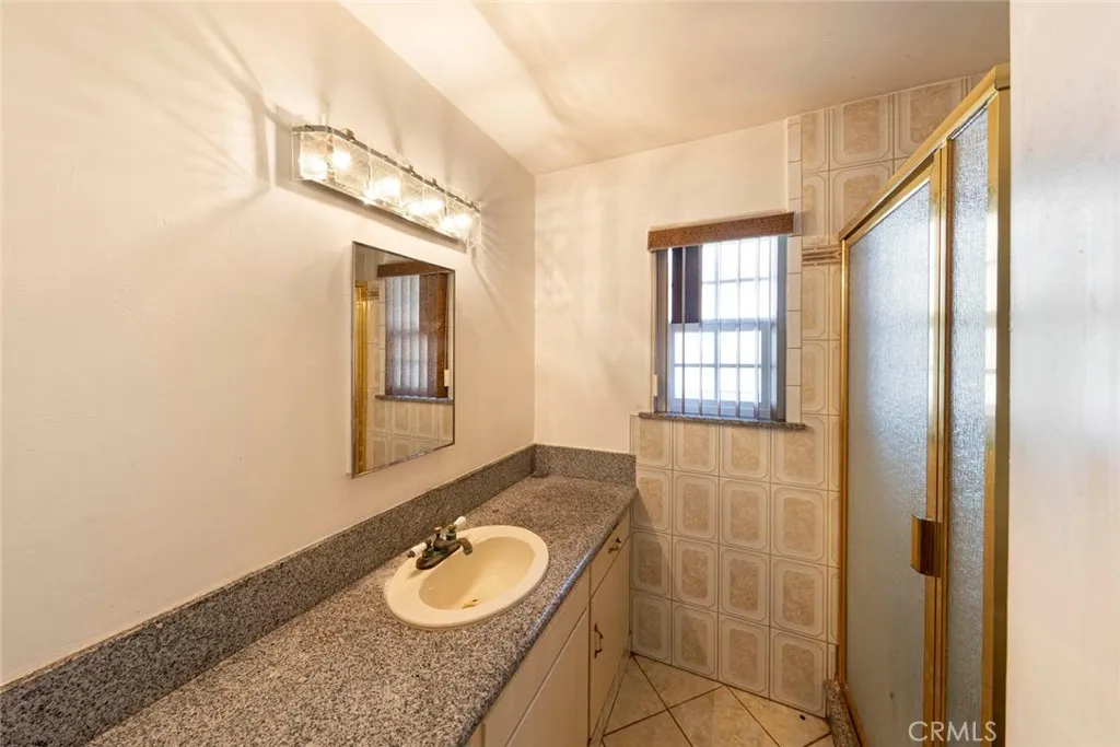 Carson, California 90745, United States, 3 Bedrooms Bedrooms, ,2 BathroomsBathrooms,Residential,Pending,222685