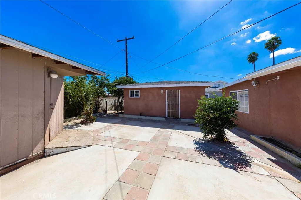 Carson, California 90745, United States, 3 Bedrooms Bedrooms, ,2 BathroomsBathrooms,Residential,Pending,222685