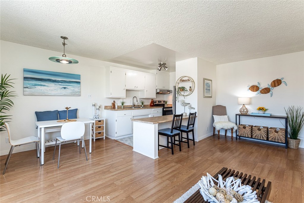 250 Linden Avenue 25