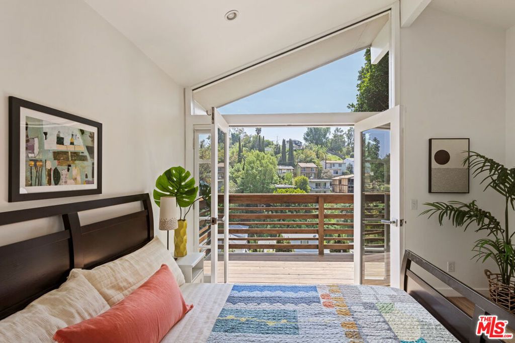 listing image 130727917379308010060