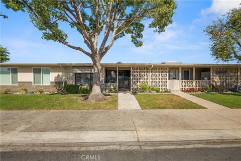 Photo of 13550 St. Andrews #7k, Seal Beach, CA 90740 (MLS # PW26215284)