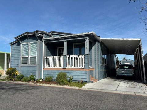 Photo of 574 HERMITAGE DRIVE DR #574, San Jose, CA 95134 (MLS # ML82059509)