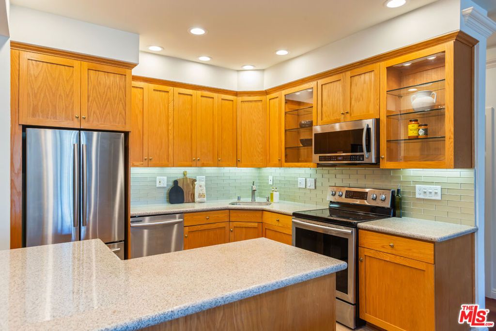 Photo of 900 Euclid Street #108, Santa Monica, CA 90403 (MLS # 25617299)