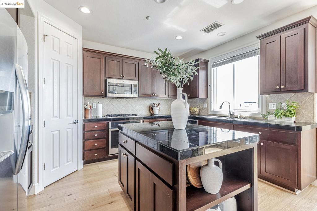 SEACLIFF - Residential