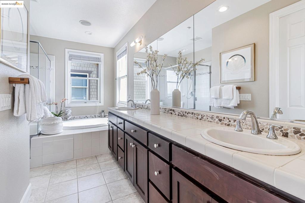 SEACLIFF - Residential
