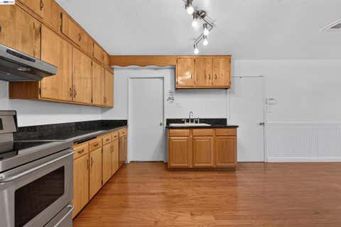 Tiny photo for 164 Lorraine Ave AVE, Pittsburg, CA 94565 (MLS # 41142208)
