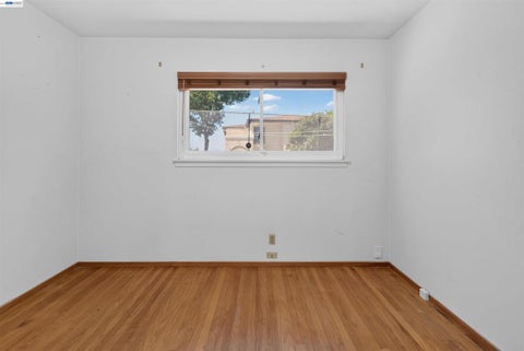 Tiny photo for 164 Lorraine Ave AVE, Pittsburg, CA 94565 (MLS # 41142208)