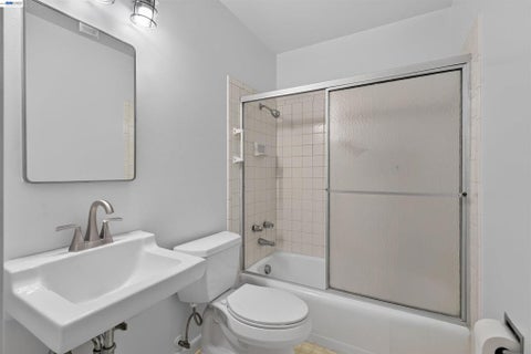 Tiny photo for 164 Lorraine Ave AVE, Pittsburg, CA 94565 (MLS # 41142208)