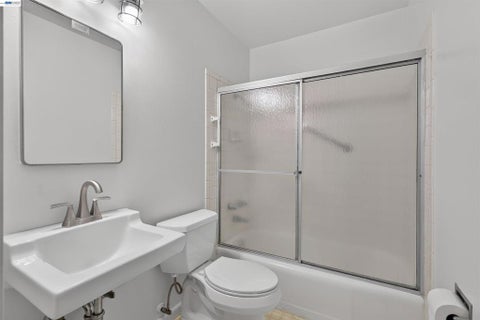 Tiny photo for 164 Lorraine Ave AVE, Pittsburg, CA 94565 (MLS # 41142208)